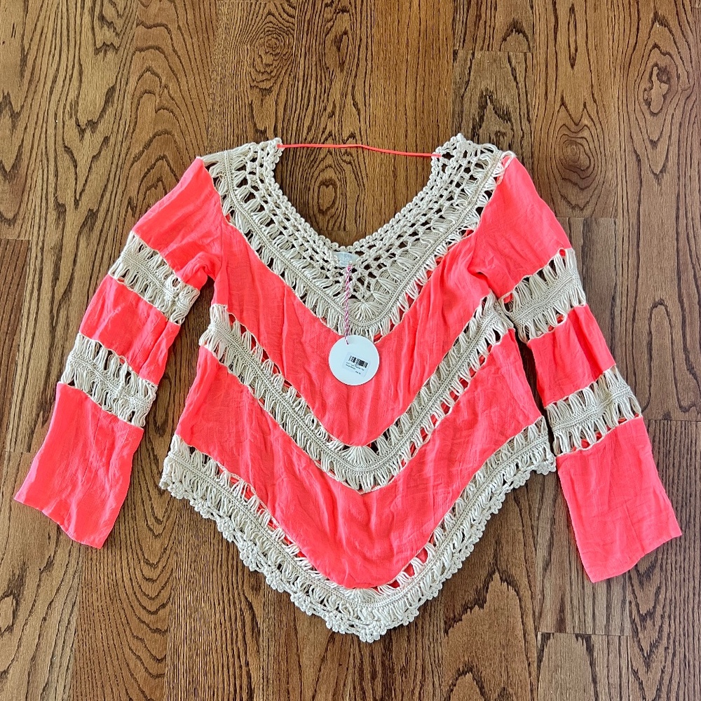 Umgee knit crochet tunic top, size S, NWT!